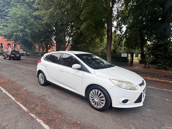 Ford Focus Hatchback, Diesel, 2013, White