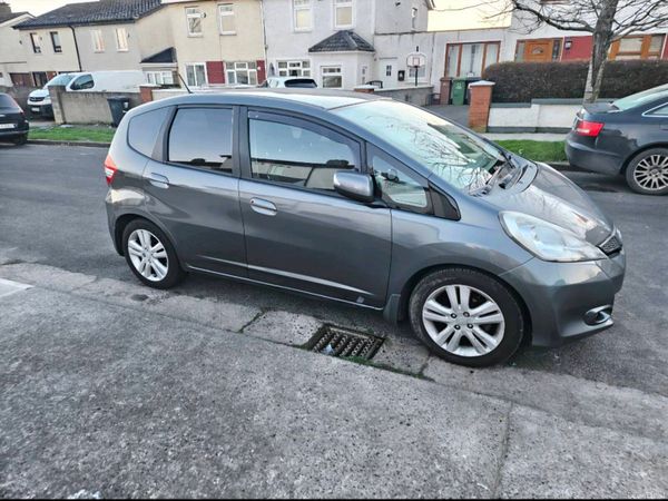 Honda Jazz Hatchback, Petrol, 2013, Grey