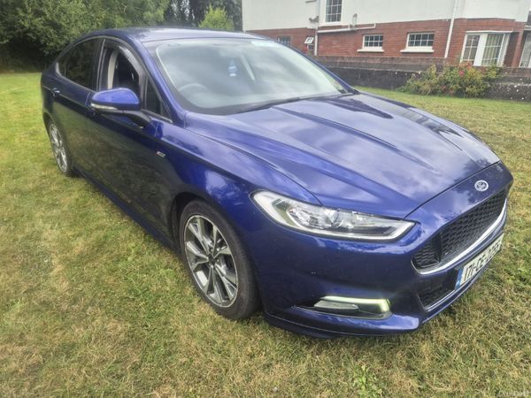 Ford Mondeo Hatchback, Diesel, 2017, Blue