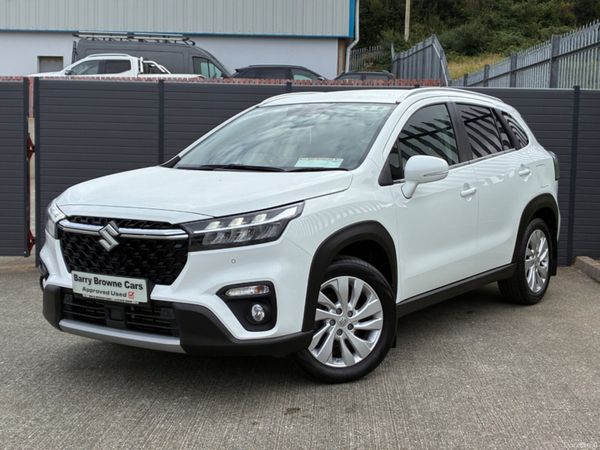 Suzuki SX4 S-Cross Hatchback, Petrol, 2023, White