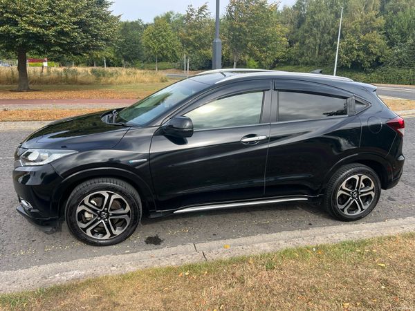 Honda Vezel SUV, Petrol Hybrid, 2017, Black