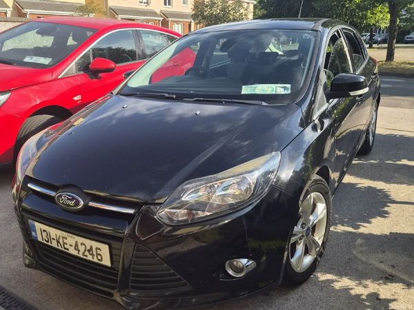 Ford Focus Hatchback, Petrol, 2013, Black