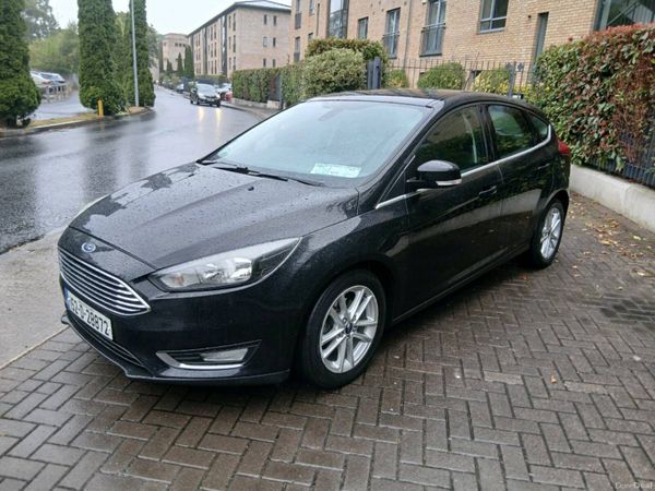 Ford Focus Hatchback, Petrol, 2015, Black