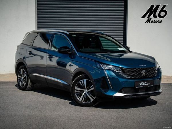 Peugeot 5008 MPV, Diesel, 2023, Blue