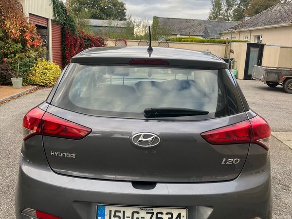 Hyundai i20 Hatchback, Diesel, 2015, Grey