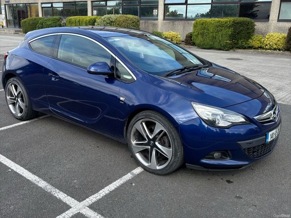 Opel Astra Hatchback, Diesel, 2014, Blue