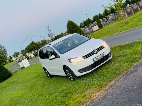 Volkswagen Touran MPV, Petrol, 2014, White