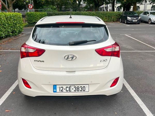 Hyundai i30 Hatchback, Diesel, 2012, White