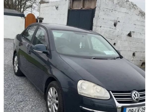 Volkswagen Jetta Saloon, Petrol, 2008, Blue