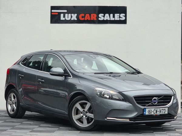 Volvo V40 Hatchback, Diesel, 2016, Grey