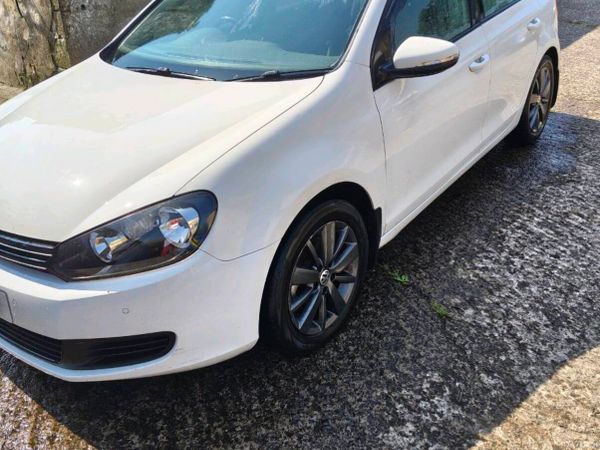 Volkswagen Golf Hatchback, Diesel, 2011, White