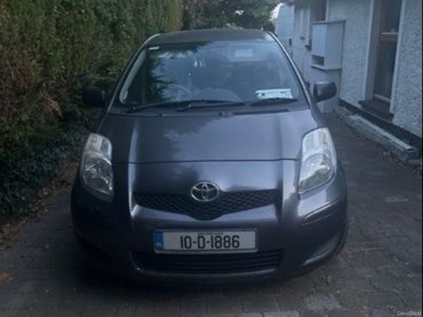 Toyota Yaris Hatchback, Petrol, 2010, Grey