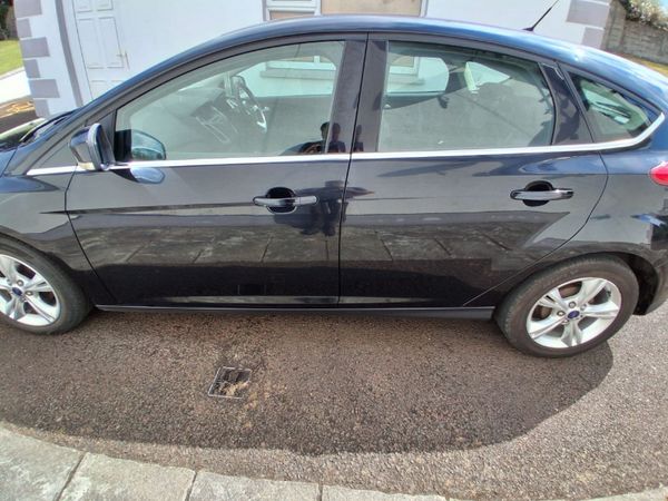 Ford Focus Hatchback, Petrol, 2013, Black
