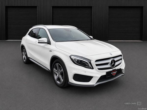 Mercedes-Benz GLA , Petrol, 2015, White
