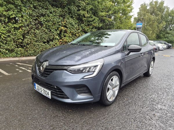 Renault Clio Hatchback, Petrol, 2022, Grey