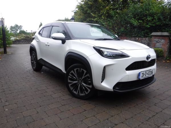 Toyota Yaris Cross SUV, Petrol Hybrid, 2021, White