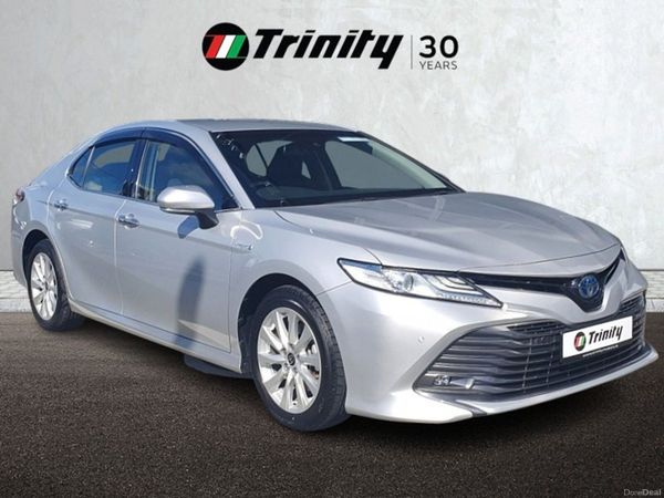 Toyota Camry Saloon, Petrol Hybrid, 2020, Silver