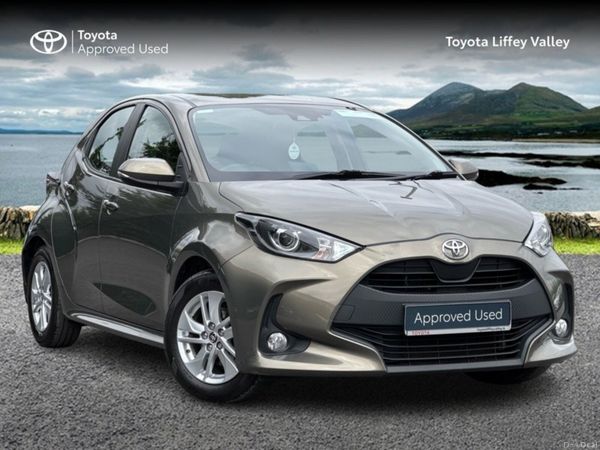 Toyota Yaris Hatchback, Petrol, 2023, Green
