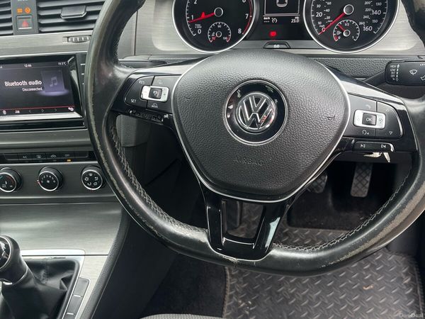 Volkswagen Golf Hatchback, Petrol, 2013, Silver