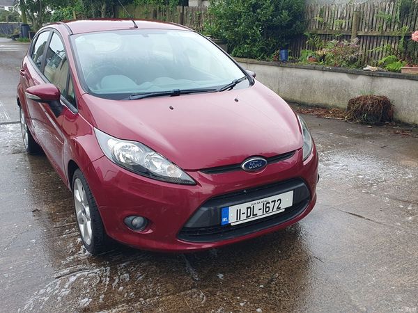 Ford Fiesta Hatchback, Petrol, 2011, Pink