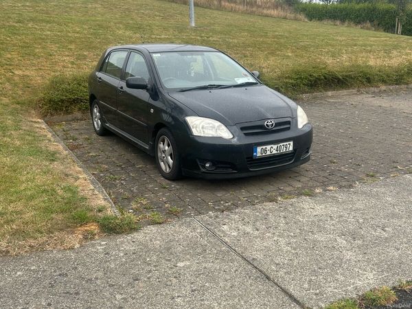 Toyota Corolla Hatchback, Petrol, 2006, Black