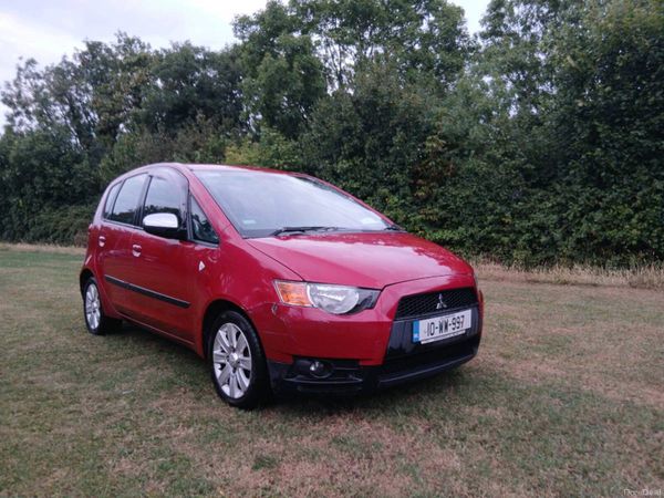 Mitsubishi Colt MPV, Petrol, 2010, Red