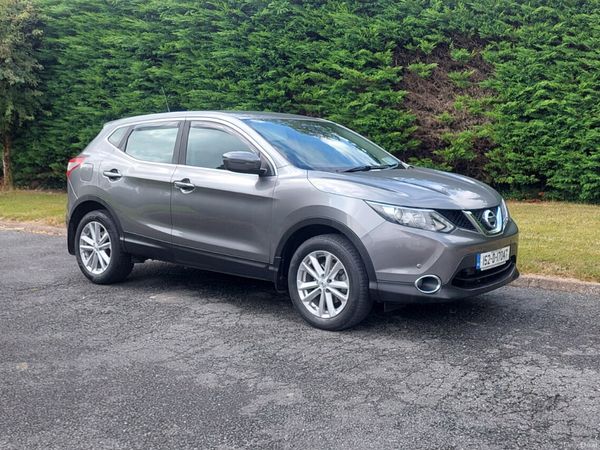 Nissan Qashqai Hatchback, Diesel, 2015, Grey