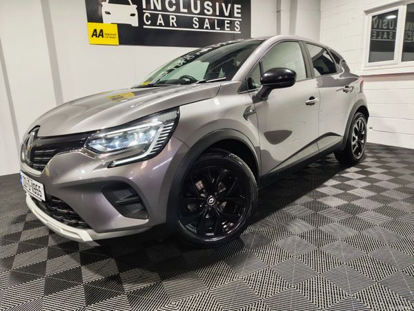 Renault Captur Hatchback, Petrol, 2022, Grey