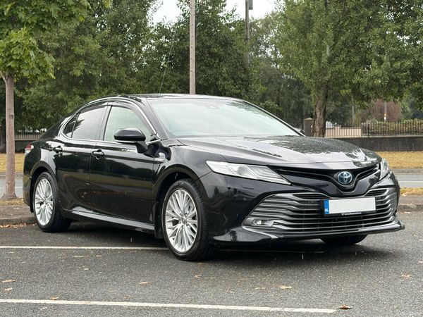 Toyota Camry Saloon, Petrol Hybrid, 2020, Black