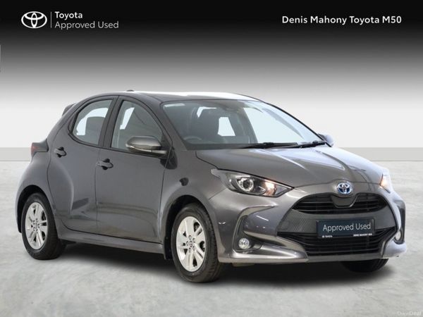 Toyota Yaris Hatchback, Petrol Hybrid, 2023, Grey