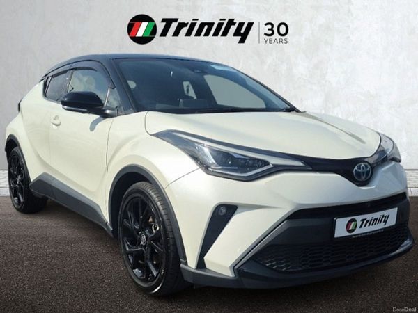 Toyota C-HR SUV, Petrol Hybrid, 2021, White