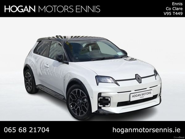 Renault 5 Hatchback, Electric, 2026, White