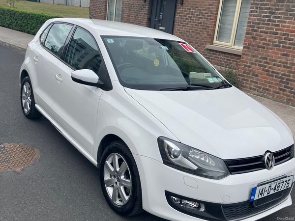 Volkswagen Polo Hatchback, Petrol, 2014, White