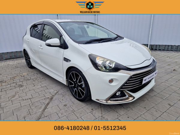 Toyota Aqua Hatchback, Petrol Hybrid, 2015, White