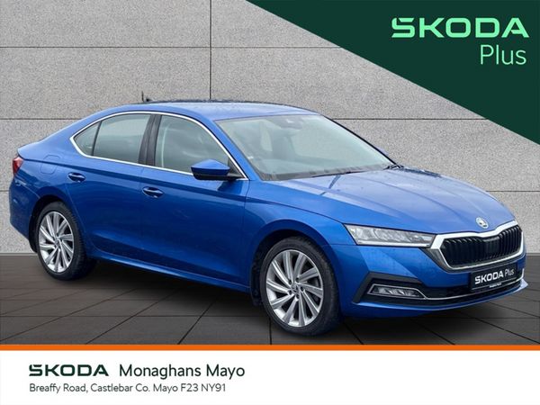 Skoda Octavia Hatchback, Diesel, 2023, Blue