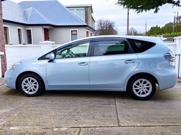 Toyota Prius MPV, Petrol Hybrid, 2013, Blue