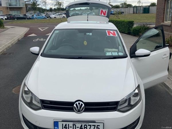 Volkswagen Polo Hatchback, Petrol, 2014, White