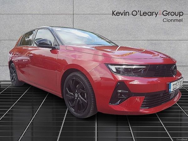 Opel Astra Hatchback, Petrol, 2022, Red