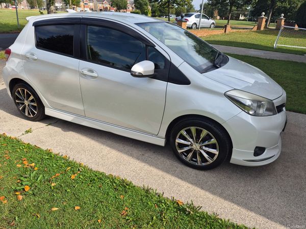 Toyota Vitz Hatchback, Petrol, 2013, White