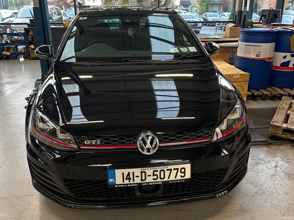 Volkswagen Golf Hatchback, Petrol, 2014, Black