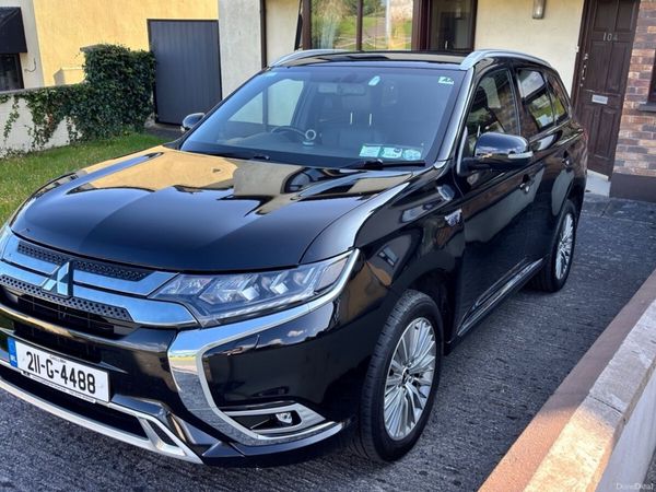 Mitsubishi Outlander SUV, Petrol Plug-in Hybrid, 2021, Black