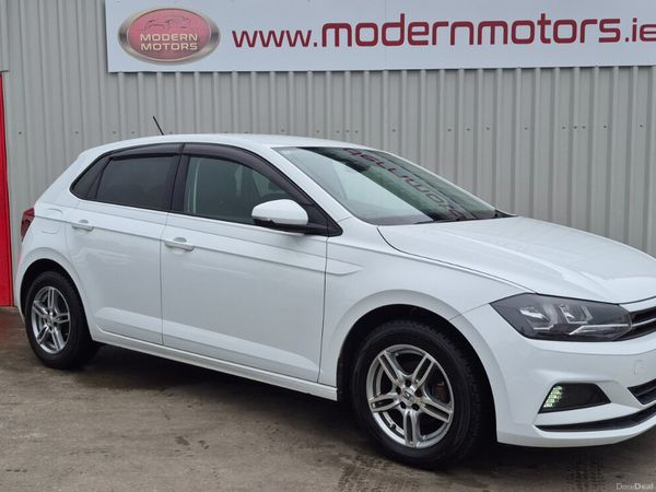 Volkswagen Polo Hatchback, Petrol, 2018, White