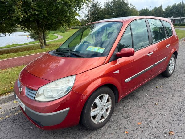 Renault Megane Hatchback, Petrol, 2006, Red