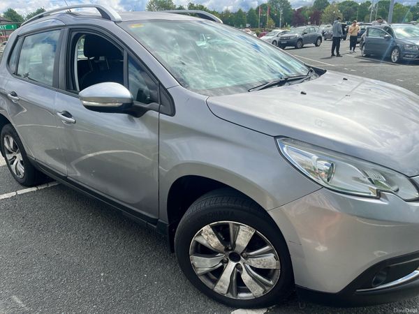 Peugeot 2008 Hatchback, Petrol, 2014, Grey