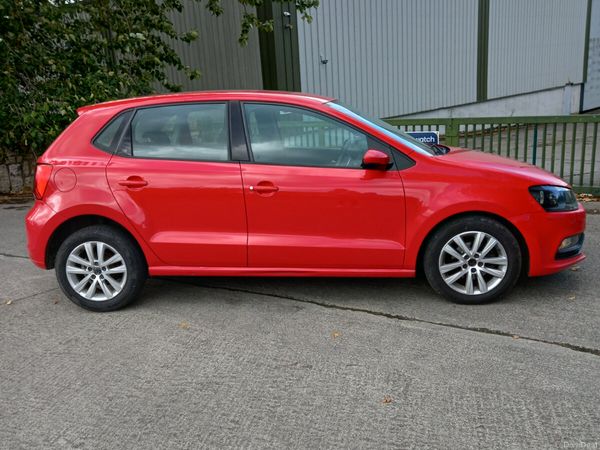Volkswagen Polo Hatchback, Diesel, 2015, Red
