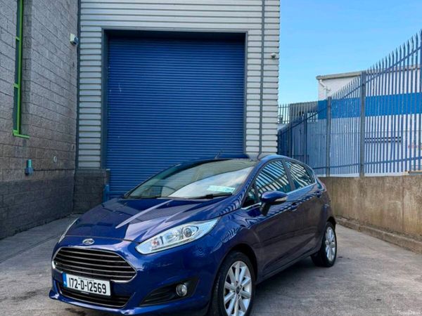 Ford Fiesta Hatchback, Petrol, 2017, Blue