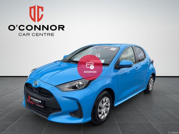 Toyota Yaris Hatchback, Petrol, 2023, Blue