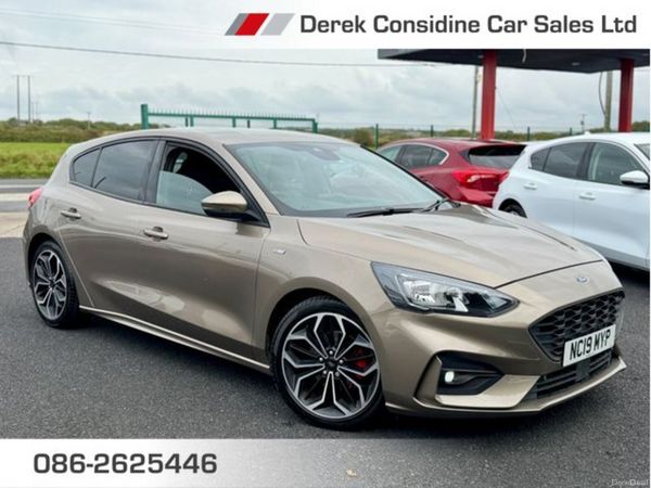 Ford Focus Hatchback, Diesel, 2019, Silver