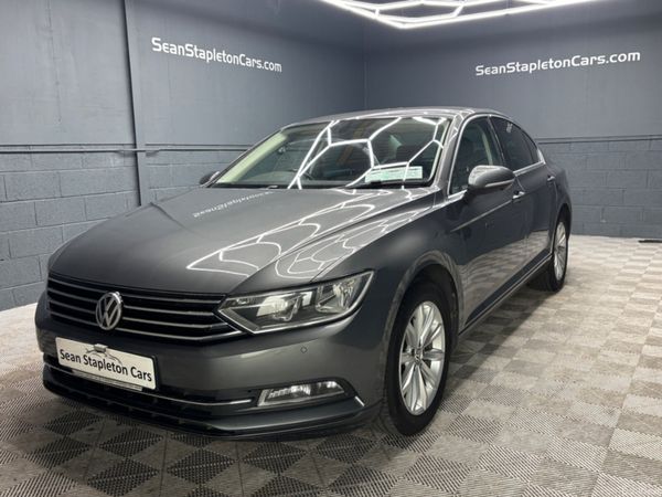 Volkswagen Passat Saloon, Diesel, 2017, Grey