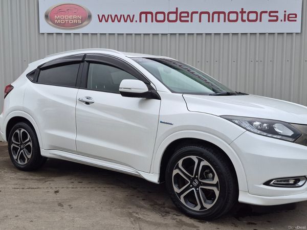 Honda Vezel Hatchback, Petrol Hybrid, 2017, White
